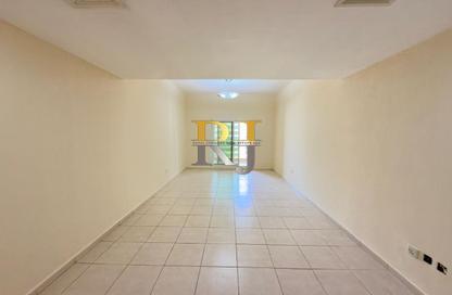Apartment - 2 Bedrooms - 3 Bathrooms for rent in Hessa Home Building - Oud Metha - Bur Dubai - Dubai