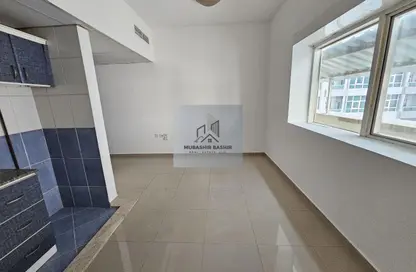 Apartment - Studio - 1 Bathroom for rent in New Al Taawun Road - Al Taawun - Sharjah