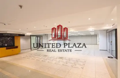 مكتب - استوديو للايجار في الدانه - أبوظبي