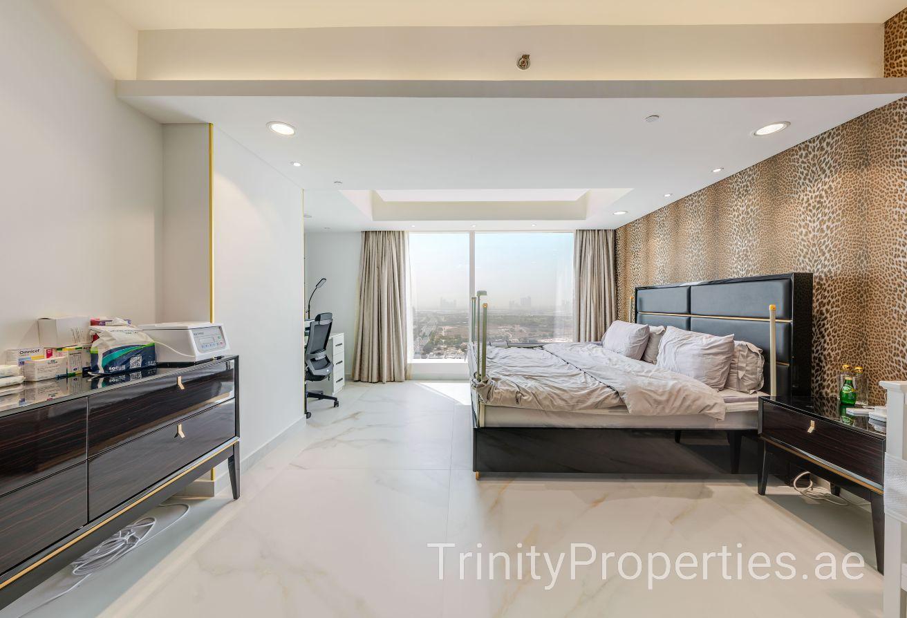 Hermes Interiors | Skyline Views | Upgraded photo 7