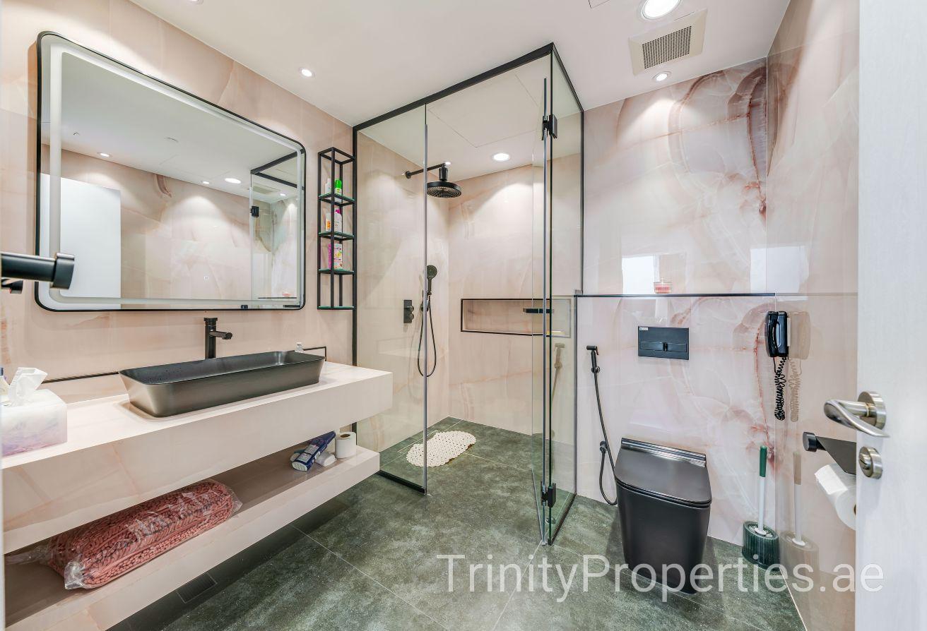 Hermes Interiors | Skyline Views | Upgraded photo 15