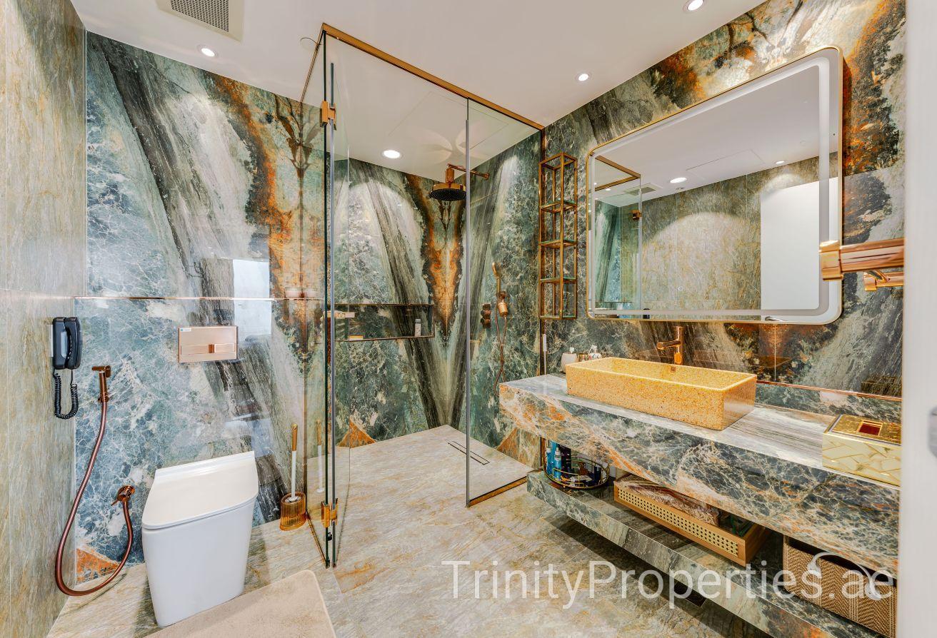 Hermes Interiors | Skyline Views | Upgraded photo 9