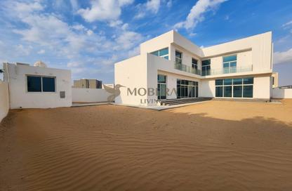 Villa - 4 - 5 for rent in Al Aweer - Dubai