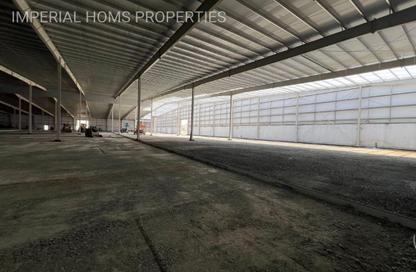 Warehouse - Studio - 2 Bathrooms for rent in Umm Al Thuoob - Umm Al Quwain
