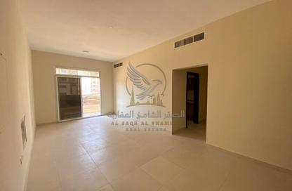 Apartment - 2 - 3 for rent in Al Jurf 2 - Al Jurf - Ajman