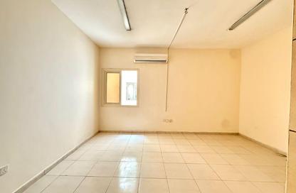 Apartment - Studio - 1 Bathroom for rent in Fire Station Road - Muwaileh - Sharjah