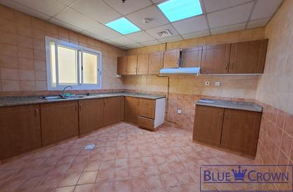 Apartment - 2 Bedrooms - 3 Bathrooms for rent in Hessa Home Building - Oud Metha - Bur Dubai - Dubai