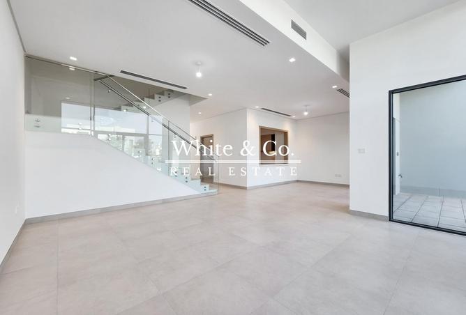 94017356 - Property Main Image