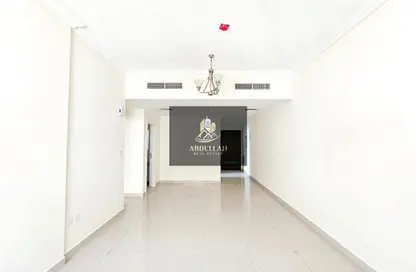 Apartment - 1 Bedroom - 2 Bathrooms for rent in Muwaileh 29 Building - Muwaileh - Sharjah