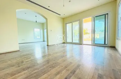 Villa - 2 Bedrooms - 4 Bathrooms for rent in District 16C - Jumeirah Village Circle - Dubai