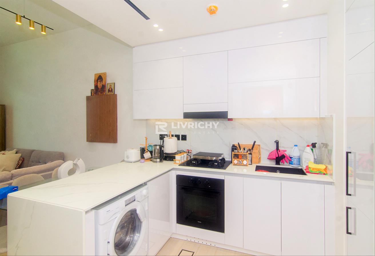High Floor | Ready to Move In | Fully Furnished photo 4