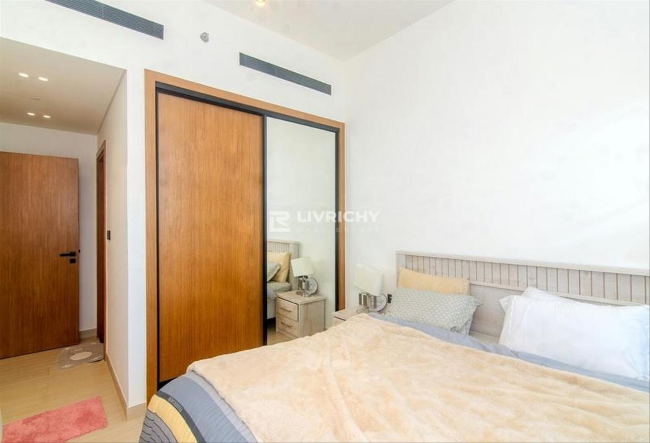 High Floor | Ready to Move In | Fully Furnished photo 8