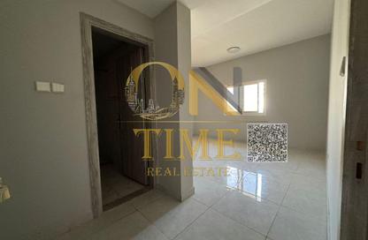 Apartment - 1 - 2 for rent in Anwar Al Furat Building - Al Jurf Industrial 3 - Al Jurf Industrial - Ajman Apartment - 1 - 2 for rent in Anwar Al Furat Building - Al Jurf Industrial 3 - Al Jurf Industrial - Ajman