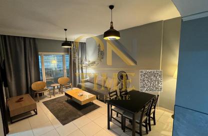 Apartment - 1 Bedroom - 2 Bathrooms for rent in Corniche Tower - Ajman Corniche Road - Ajman