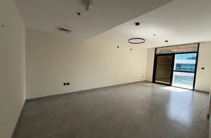 Apartment - 2 Bedrooms - 3 Bathrooms for rent in Al Khan Corniche - Al Khan - Sharjah