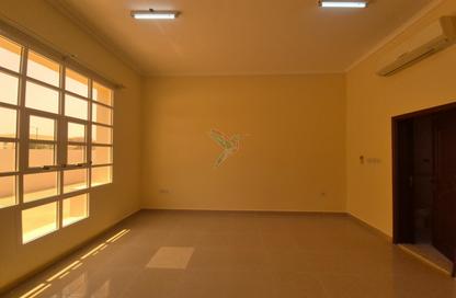 Villa - 5 Bedrooms - 6 Bathrooms for rent in Al Sarooj - Al Ain