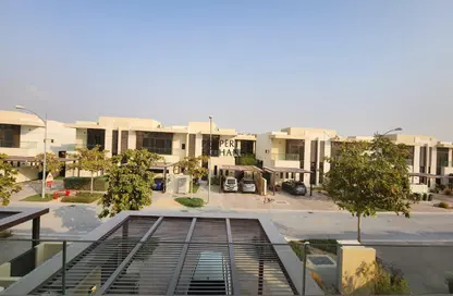 Townhouse - 3 Bedrooms - 4 Bathrooms for rent in Richmond - Damac Hills - Dubai