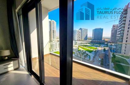 Apartment - Studio - 1 for rent in SOL Bay - Business Bay - Dubai