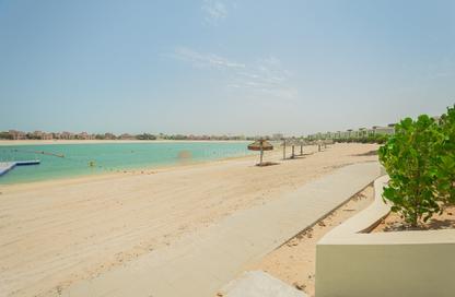 Townhouse - 2 Bedrooms - 3 Bathrooms for rent in Falcon Island North - Falcon Island - Al Hamra Village - Ras Al Khaimah Townhouse - 2 Bedrooms - 3 Bathrooms for rent in Falcon Island North - Falcon Island - Al Hamra Village - Ras Al Khaimah