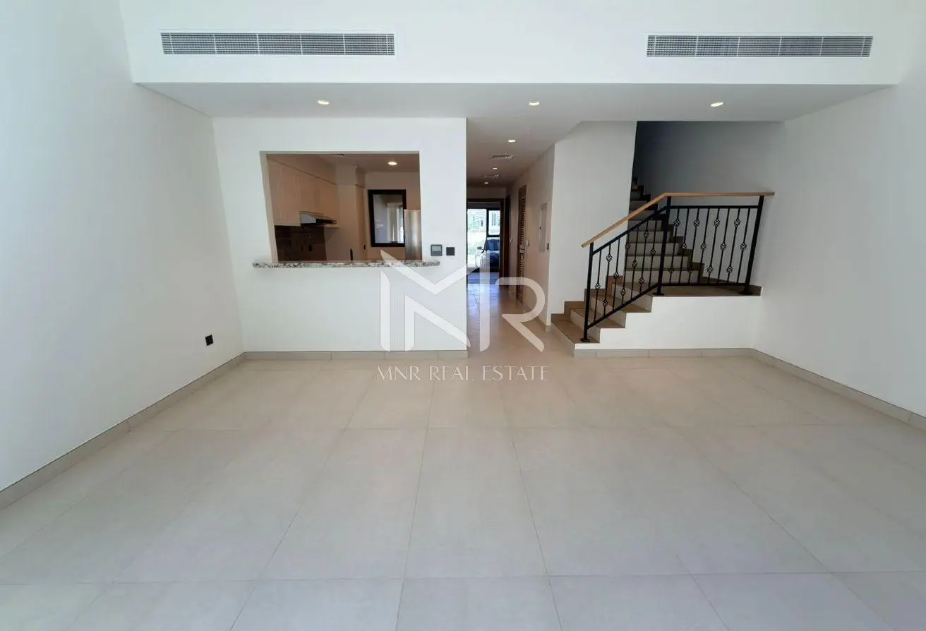 100386351 - Property Main Image