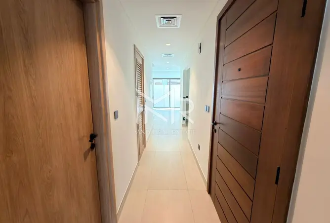 100386351 - Property Image 2