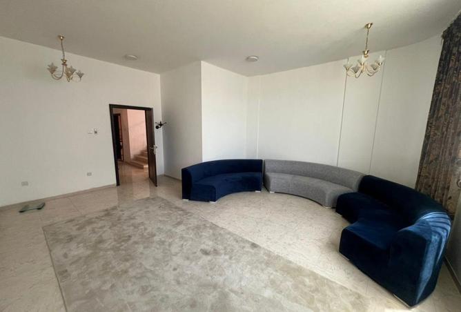 88732886 - Property Image 2