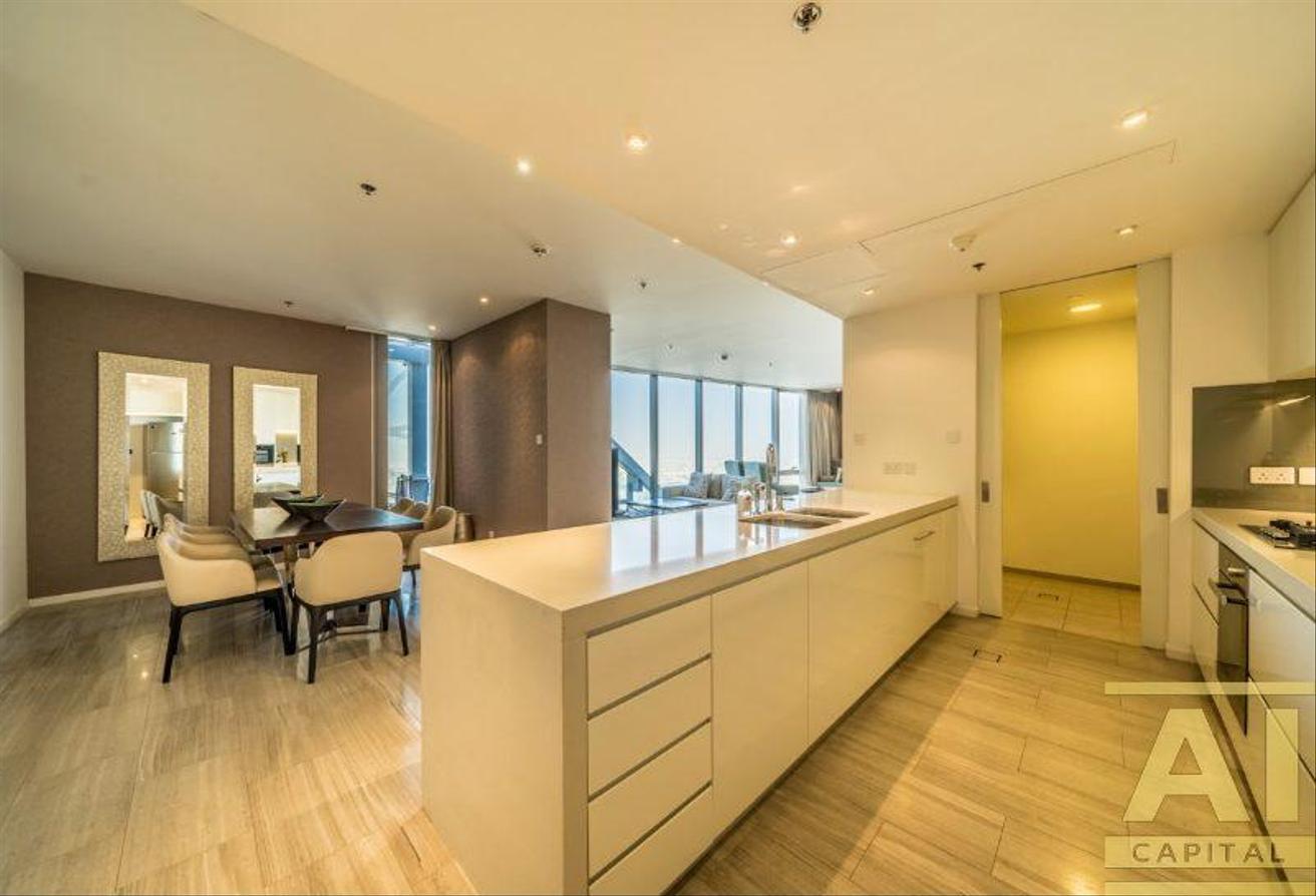 4 Bedroom | Fully Furnished | Spacious Living photo 8