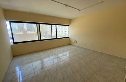 Apartment - Studio - 1 Bathroom for rent in Al Majaz 1 - Al Majaz - Sharjah