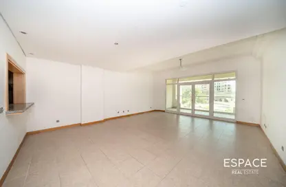 Apartment - 1 Bedroom - 2 Bathrooms for rent in Al Habool - Shoreline Apartments - Palm Jumeirah - Dubai