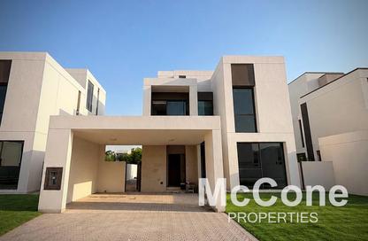 Villa - 4 - 5 for sale in Fairway Villas 2 - Emaar South - Dubai South (Dubai World Central) - Dubai Villa - 4 - 5 for sale in Fairway Villas 2 - Emaar South - Dubai South (Dubai World Central) - Dubai