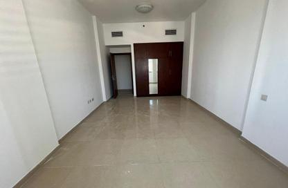 Apartment - 3 Bedrooms - 4 Bathrooms for rent in Al Khan Corniche - Al Khan - Sharjah