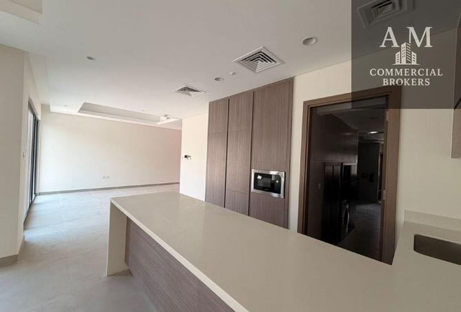 93998299 - Property Image 3