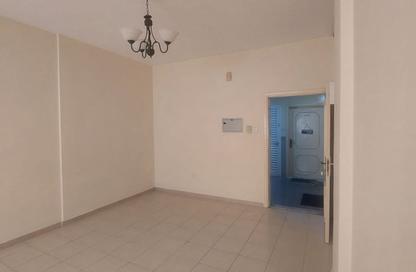 Apartment - Studio - 1 for rent in Al Majaz 3 - Al Majaz - Sharjah