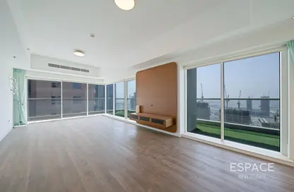 Apartment - 3 Bedrooms - 4 Bathrooms for sale in Emirates Crown - Dubai Marina - Dubai