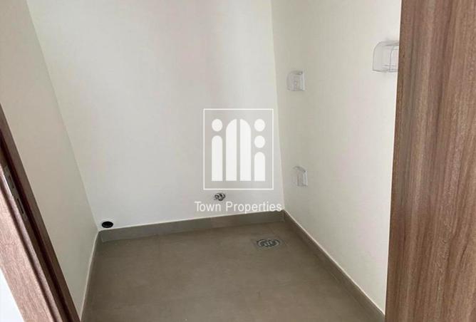 81947763 - صورة العقار 3