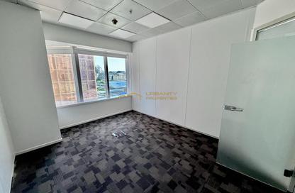 Office Space - Studio for rent in Sheikh Zayed Road - Dubai