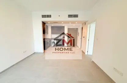 Apartment - 1 Bedroom - 2 Bathrooms for rent in Tiraz 2 - Aljada - Sharjah