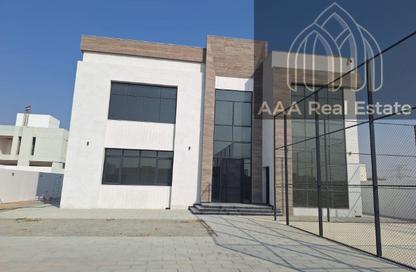 Villa - 5 - 5 for rent in Al Aweer 1 - Al Aweer - Dubai