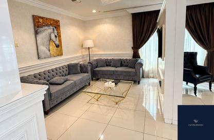Villa - Studio - 7 for rent in Umm Suqeim 1 Villas - Umm Suqeim 1 - Umm Suqeim - Dubai