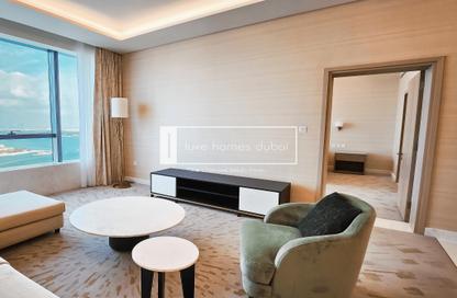 Apartment - 1 - 2 for sale in The Palm Tower - Palm Jumeirah - Dubai