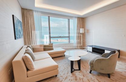Apartment - 1 - 2 for sale in The Palm Tower - Palm Jumeirah - Dubai