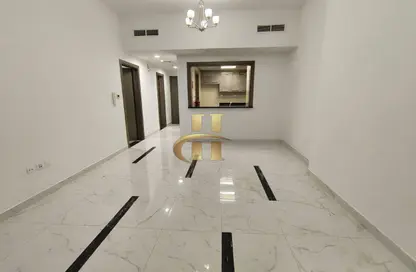 شقة - 2 غرف نوم - 2 حمامات للايجار في روز 10 - منطقة 11 - قرية جميرا الدائرية - دبي