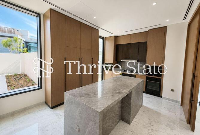 100828283 - Property Image 3