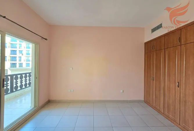 106854403 - Property Image 3