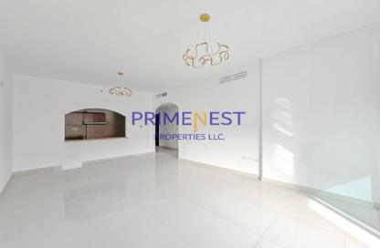 Apartment - 3 Bedrooms - 3 Bathrooms for rent in Al Noor 1 - Al Noor Towers - Barsha Heights (Tecom) - Dubai