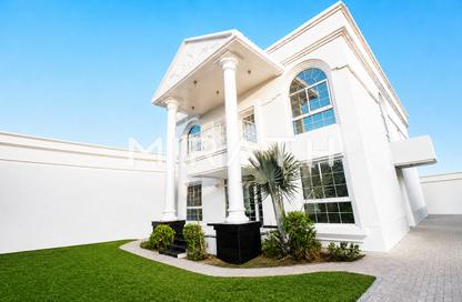 Villa - 5 - 5 for rent in Jumeirah 1 Villas - Jumeirah 1 - Jumeirah - Dubai