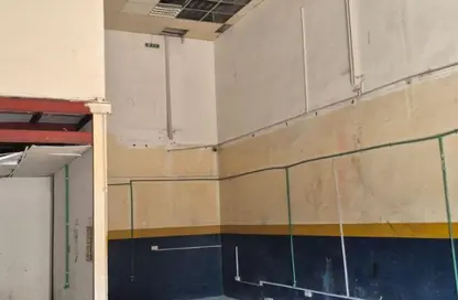 Warehouse - Studio - 1 Bathroom for rent in Mussafah Industrial Area - Mussafah - Abu Dhabi
