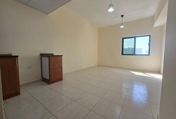 56141253 - Property Main Image