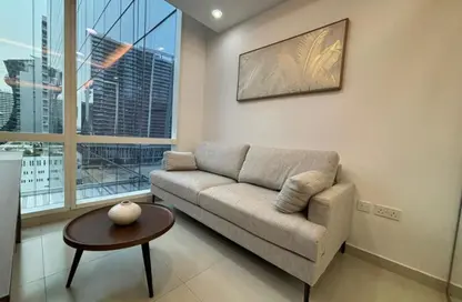 مكتب - غرفة نوم للايجار في برج تماني - الخليج التجاري - دبي