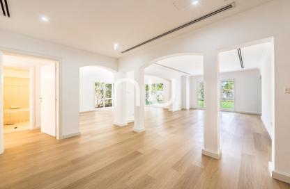 Villa - 5 Bedrooms - 5 Bathrooms for rent in Meadows 2 - Meadows - Dubai